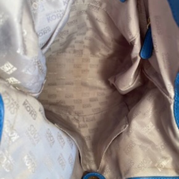 MICHAEL KORS, EUC HOBO BAG - Picture 11 of 12